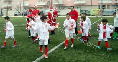 entrega_de_presentes_8_20121228_1865794272