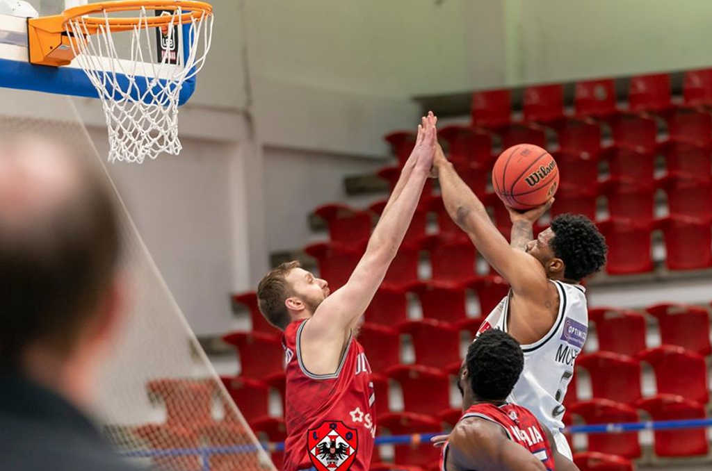20200215 basquetebol UDOxFCB00