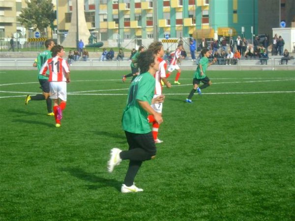 111112_iniciados_a_barreirense_castrense